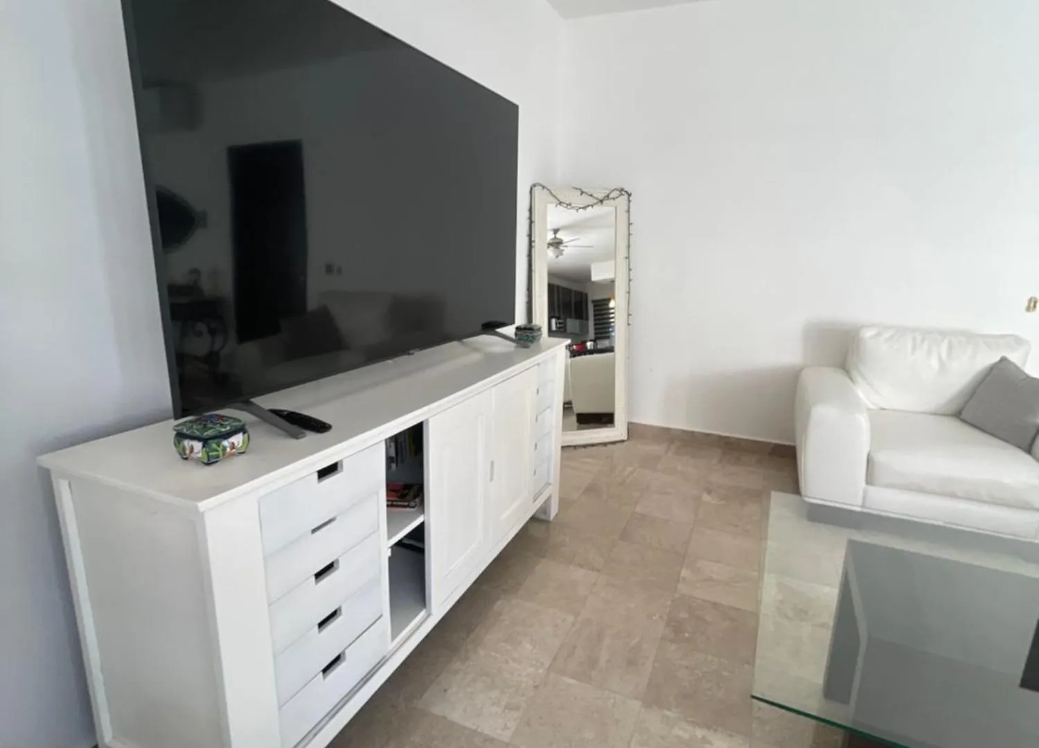 Spacious Apartment 1 Block From The Beach Playa del Carmen Mexico