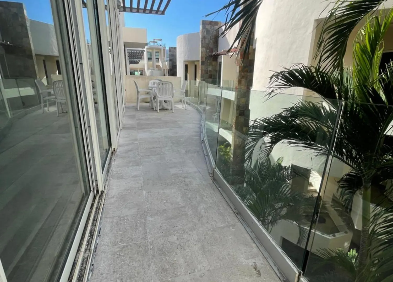 Spacious Apartment 1 Block From The Beach Playa del Carmen Mexico